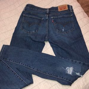 Levi’s 711 Skinny Jeans